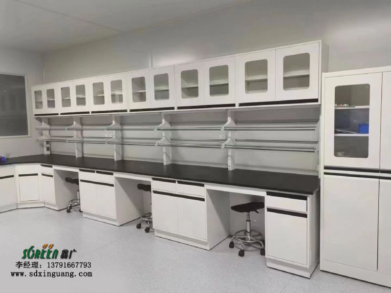 實(shí)驗(yàn)臺